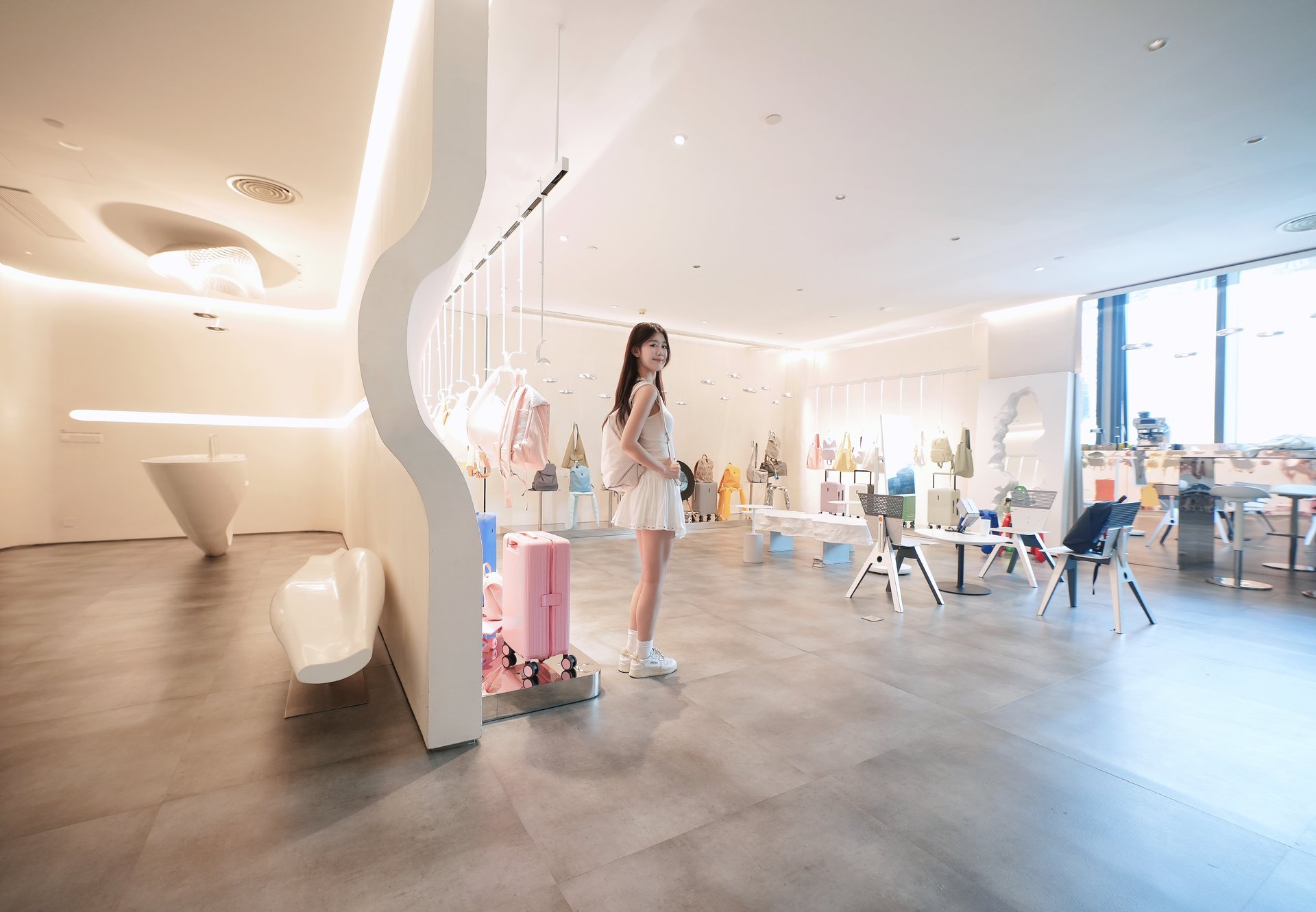 Showroom Preview 3